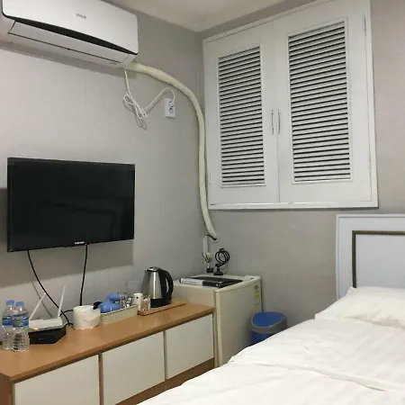 Daegu Dongseongro Gyeong'S Hostel Exterior photo